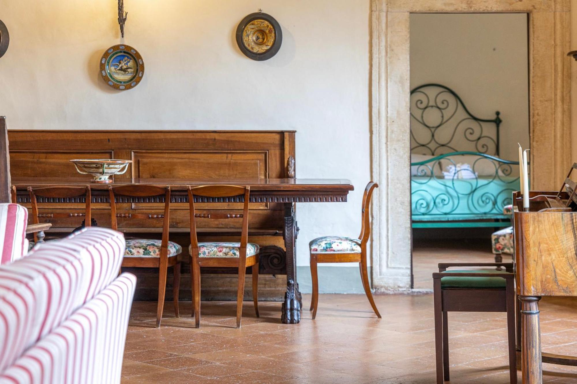 Apartamento Palazzo Costanti - A 8 Minuti Dalle Terme San Quirico dʼOrcia Exterior foto