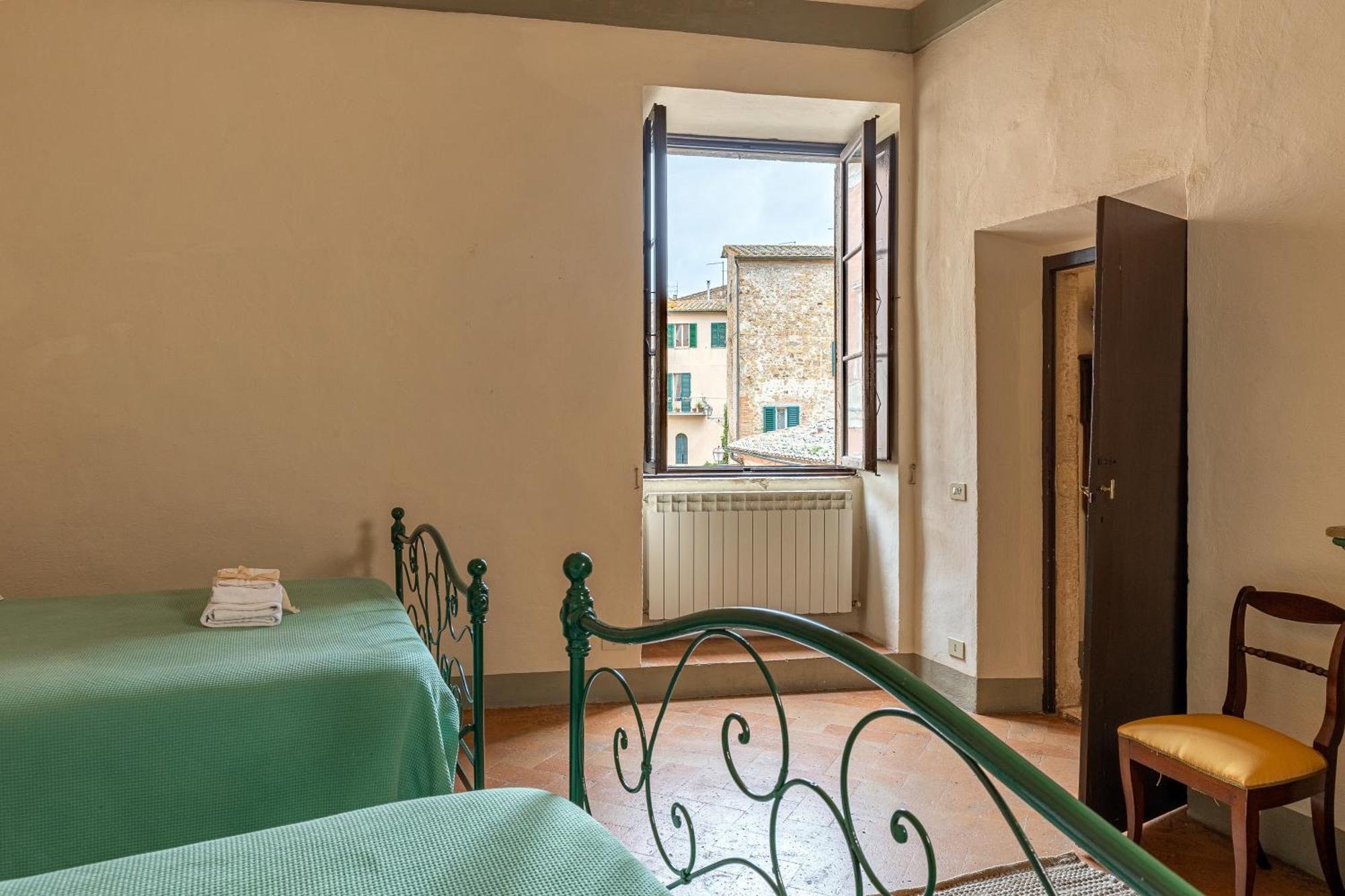 Apartamento Palazzo Costanti - A 8 Minuti Dalle Terme San Quirico dʼOrcia Exterior foto